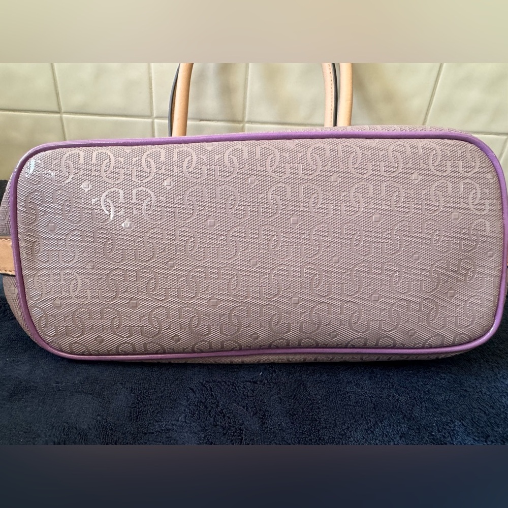 Guess Handbag - Picture 6 of 6